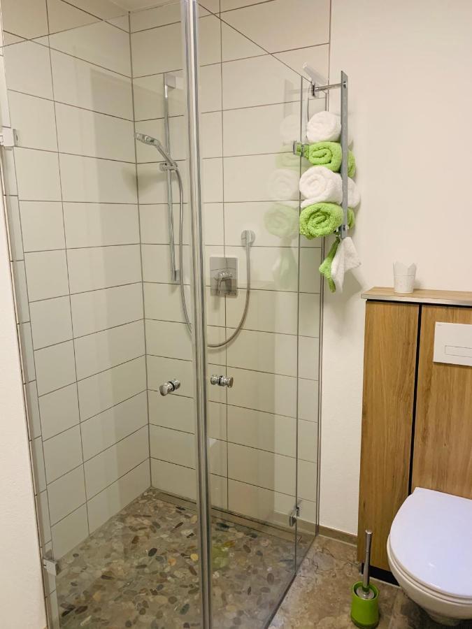 Firmen & Ferienwohnung Brecht 1 Waibstadt Екстериор снимка