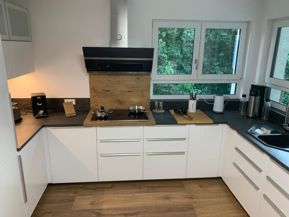Firmen & Ferienwohnung Brecht 1 Waibstadt Екстериор снимка