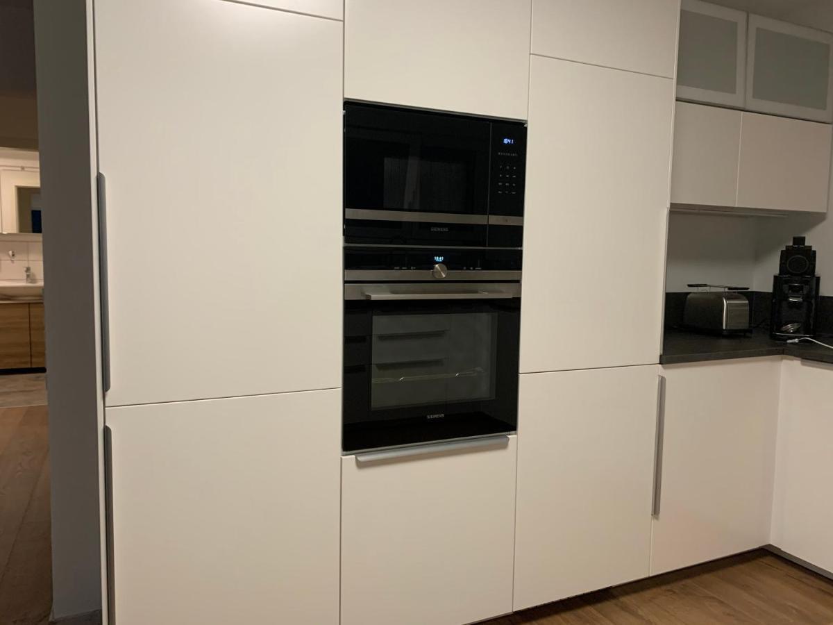 Firmen & Ferienwohnung Brecht 1 Waibstadt Екстериор снимка