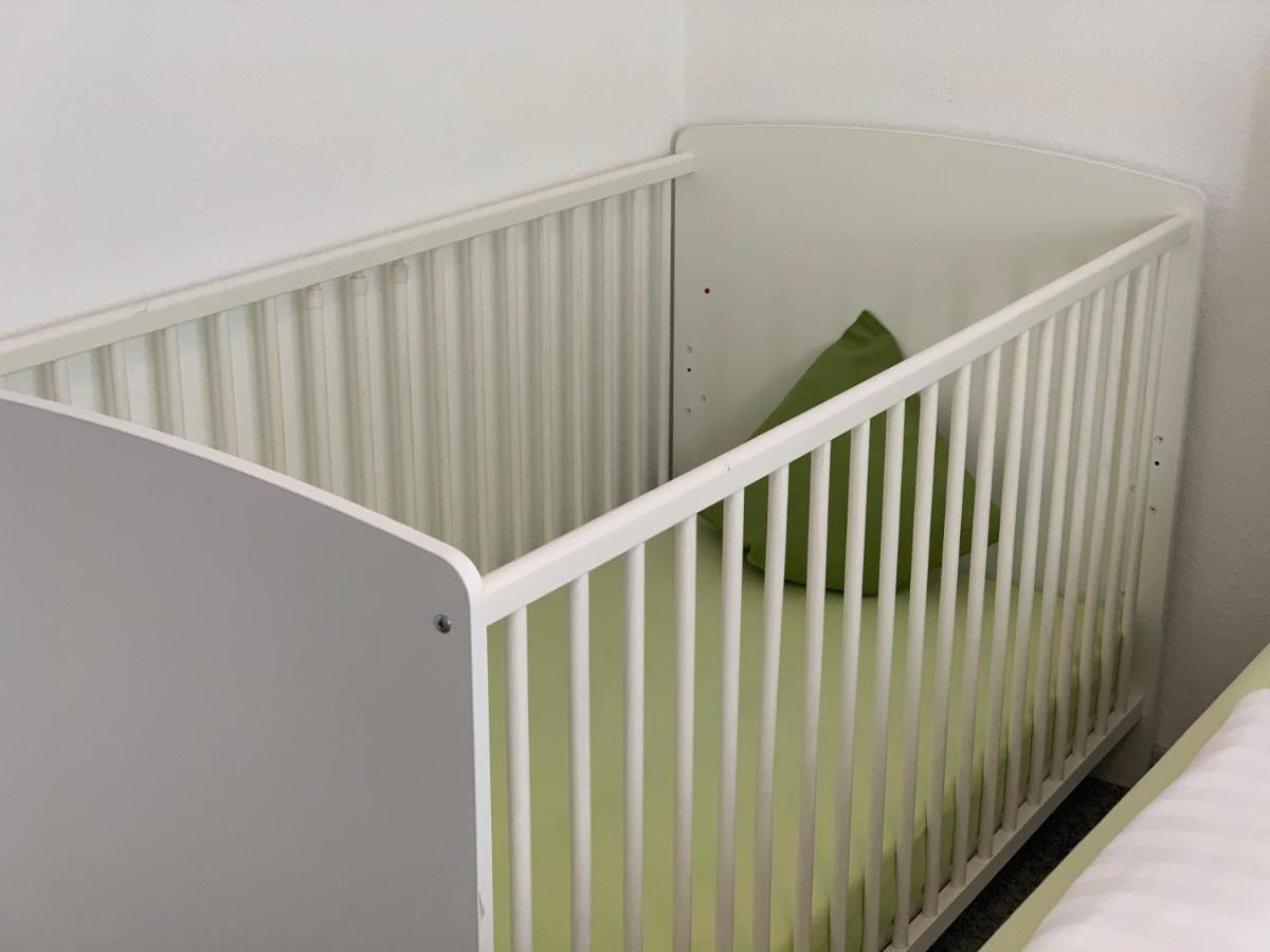 Firmen & Ferienwohnung Brecht 1 Waibstadt Екстериор снимка