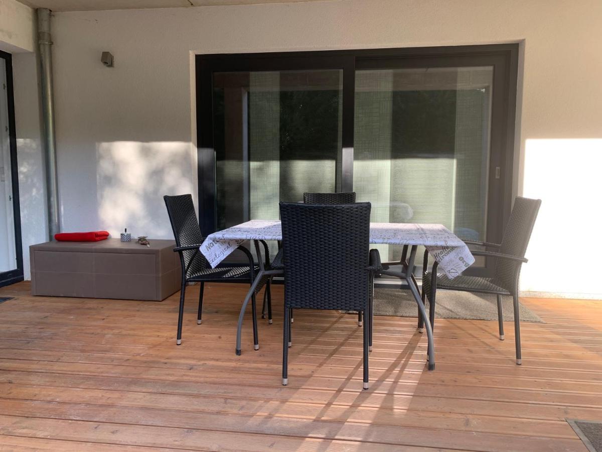 Firmen & Ferienwohnung Brecht 1 Waibstadt Екстериор снимка